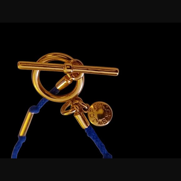 J.Crew Gold Tone Blue Knotted Cord Size 6.5" Long Toggle Clasp Bracelet - Picture 4 of 8